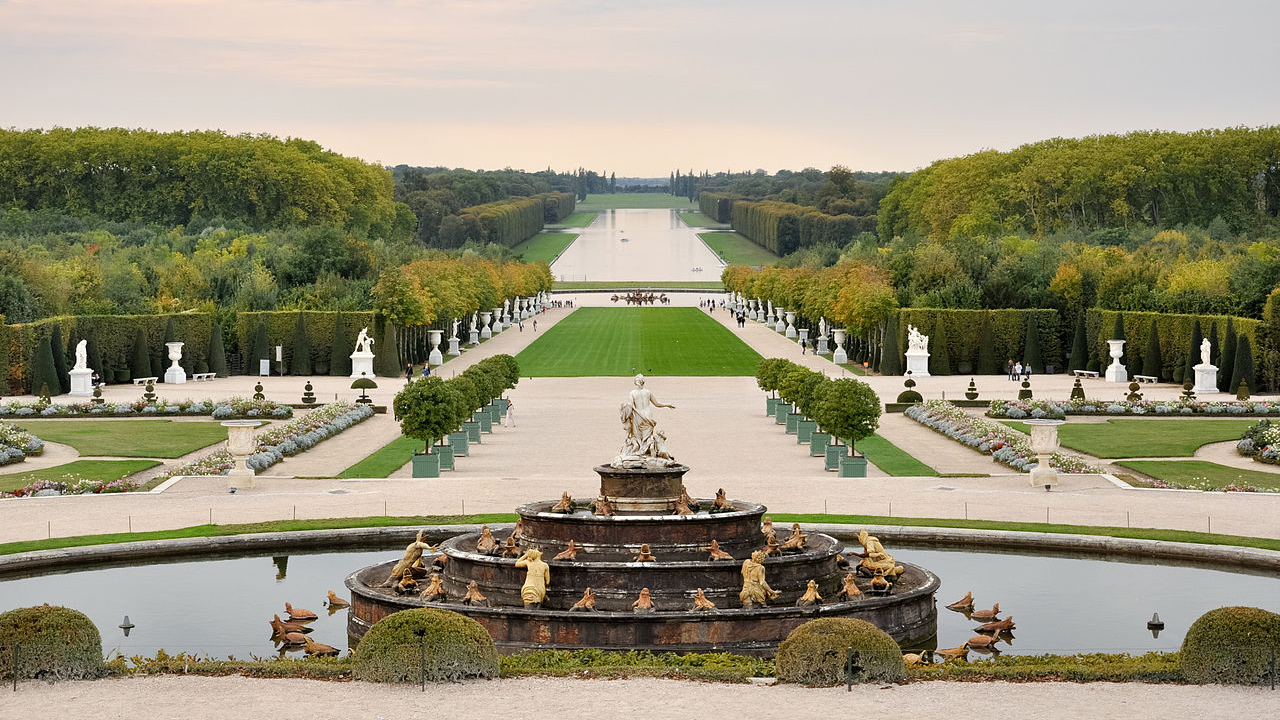 Palace of Versailles | 6 must-see locations in Paris | Ready To Go